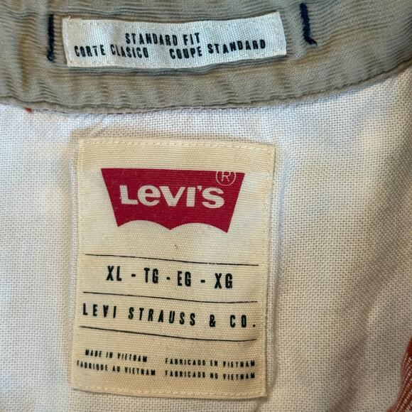 Levi’s Men’s XL Red Plaid Flannel Button Down Long Sleeve Shirt Cotton - Picture 4 of 9